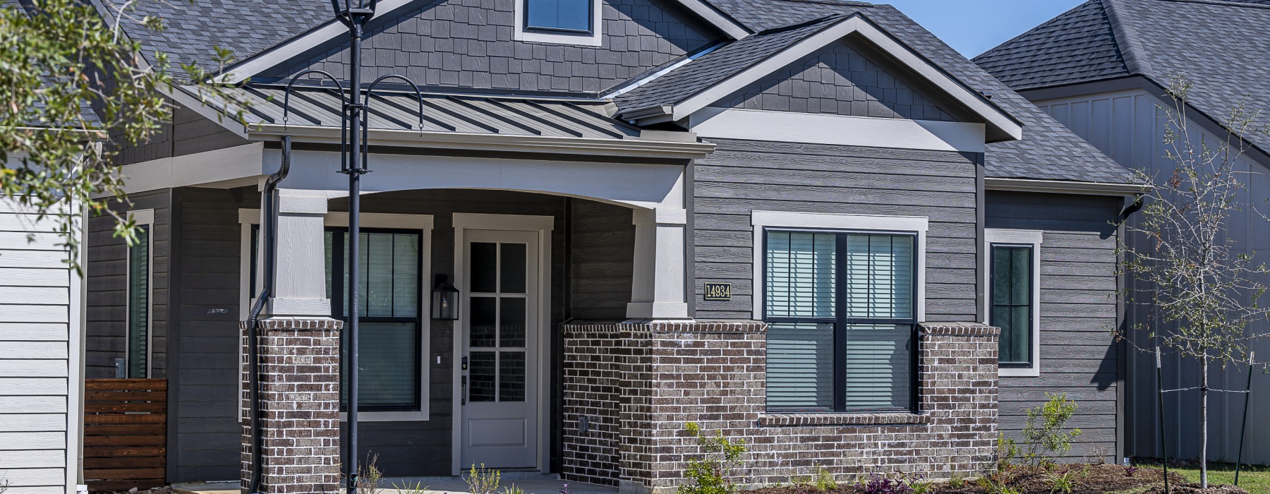 Single Family Homes vs Apartments